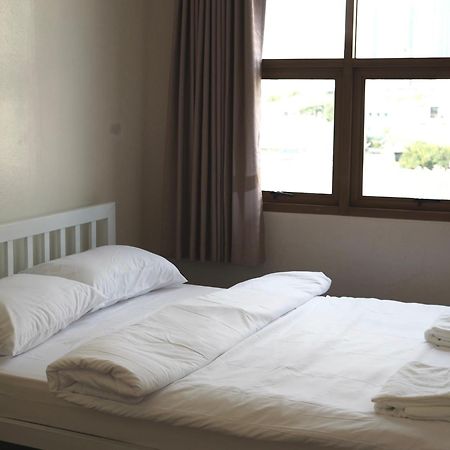 Krung Tone Hostel بانكوك المظهر الخارجي الصورة